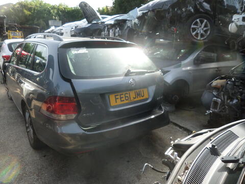 Breaking Volkswagen Golf Est 2011 for spares #2