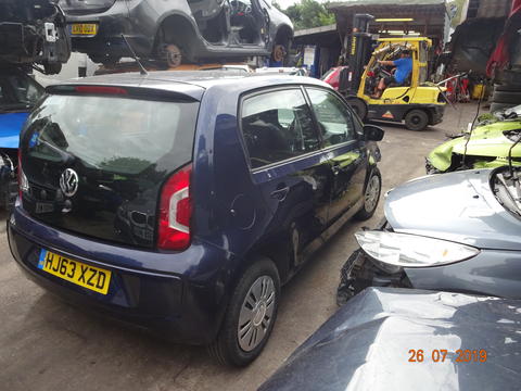 Breaking Volkswagen Up for spares #4