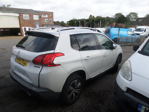 Breaking Peugeot 2014 2008 for spares #4